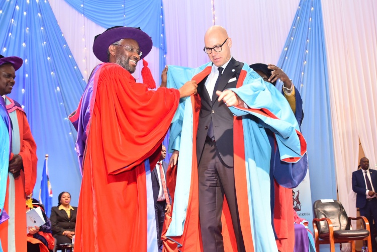 Prof. Verkooijen receiving Honoris Causa