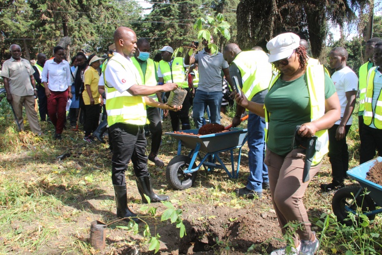 Kenyatta National Hospital Clean-up Day